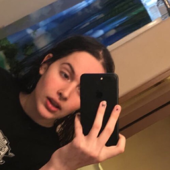 Meet your Posher, Darbi - Picture 1 of 1